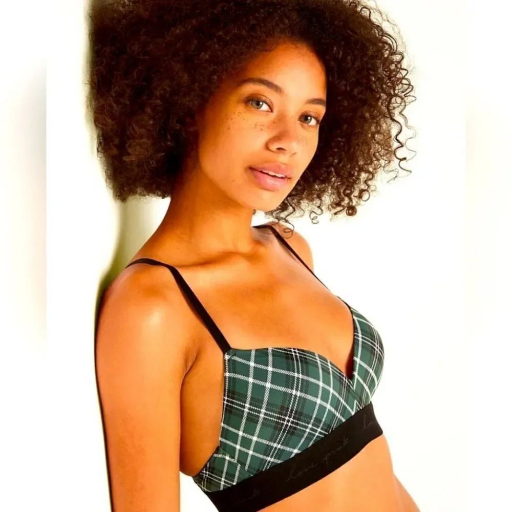 PINK Victoria's Secret Green Plaid Wear Everywhere Wireless Push Up Bra